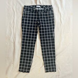 Old Navy pixie pants size 2R